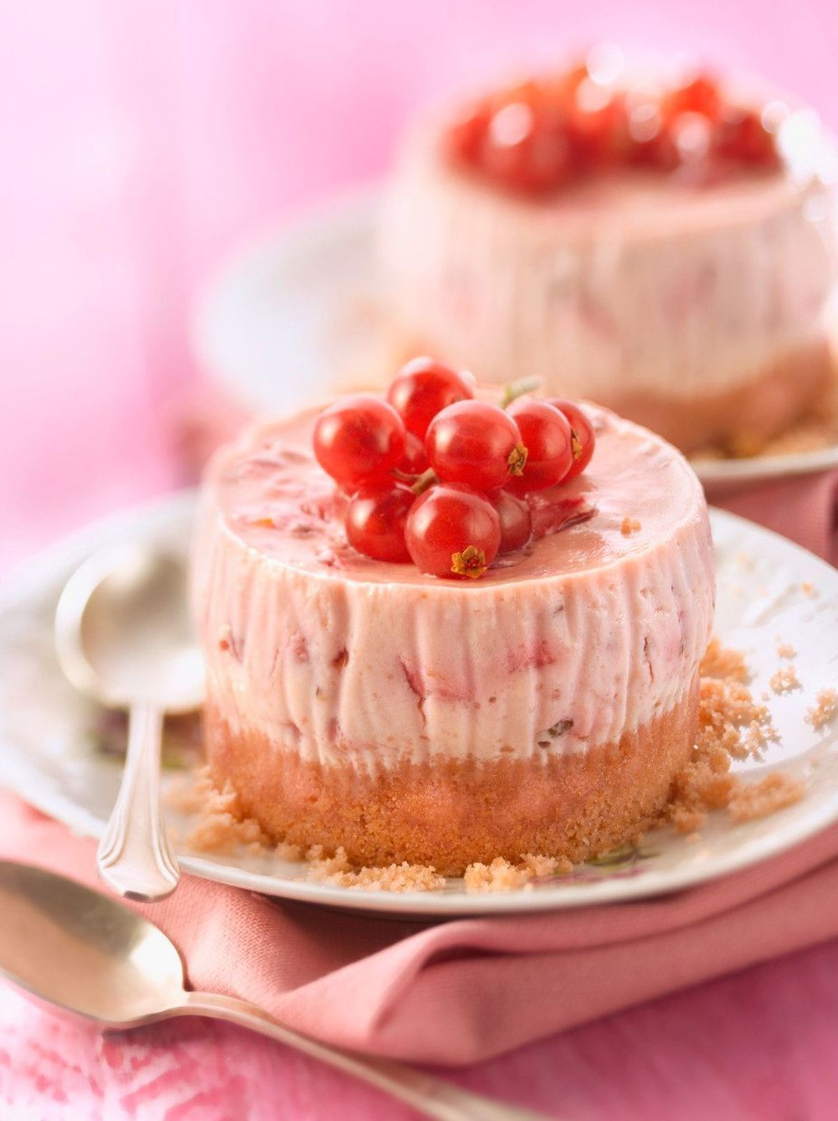 Enie backt: Rezept-Bild Johannisbeer-Käseküchlein ohne Backen