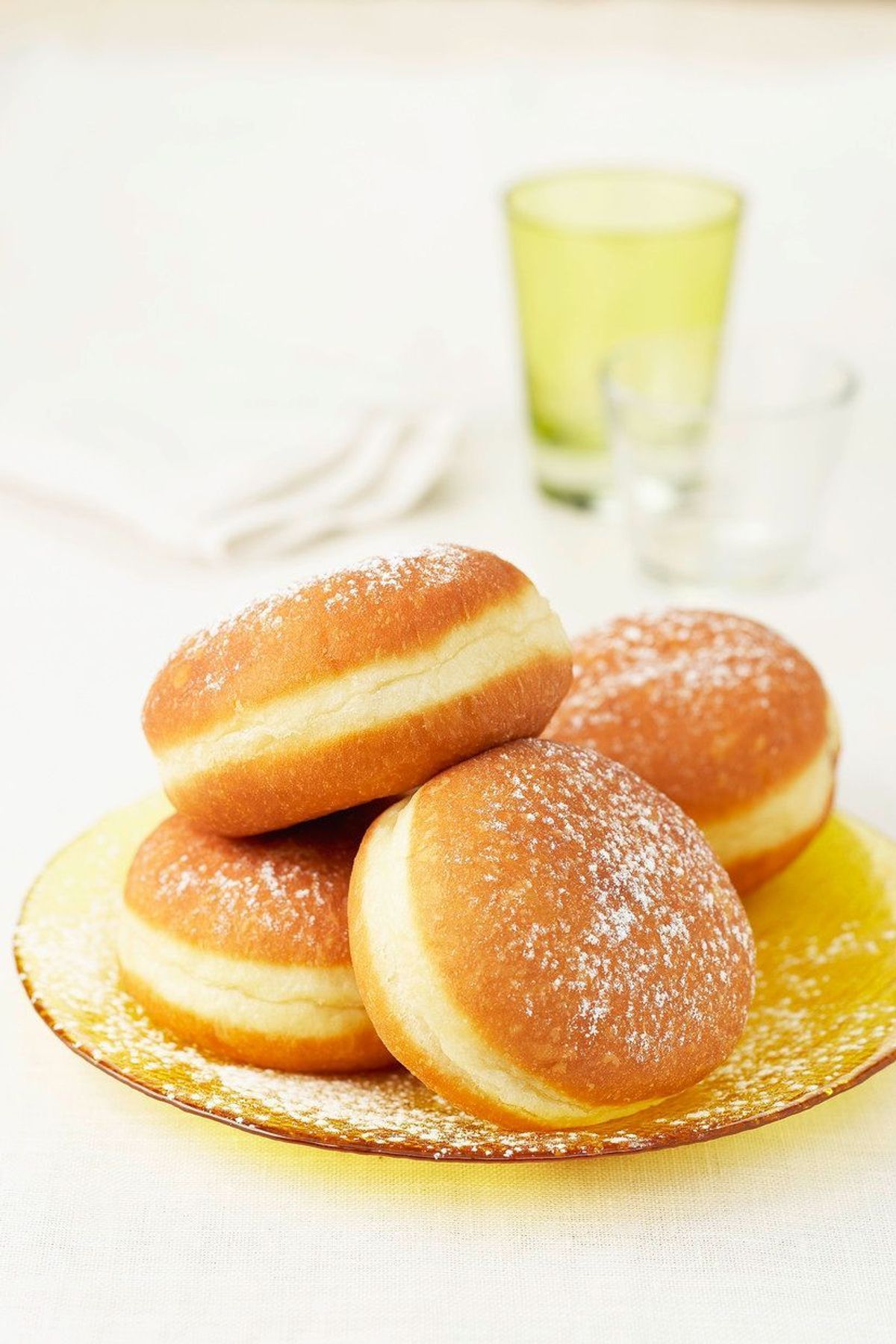 Enie backt: Rezept-Bild Krapfen mit Pflaumenmus