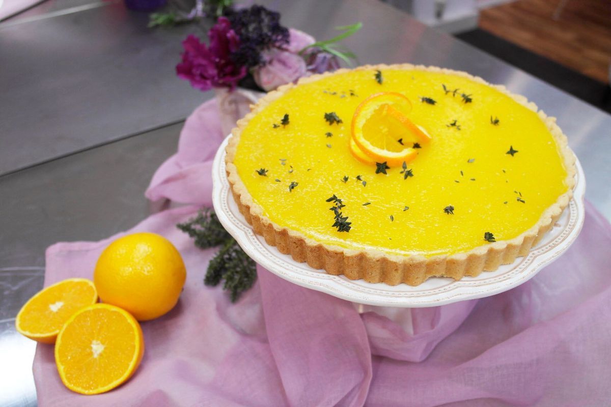 Orangen-Vanille-Tarte mit Thymian: Das Rezept aus Enie backt