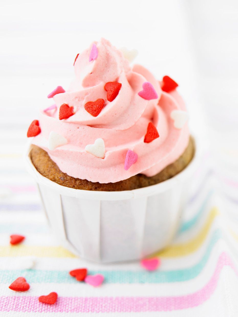 Himbeer Cupcakes mit rosa Frosting