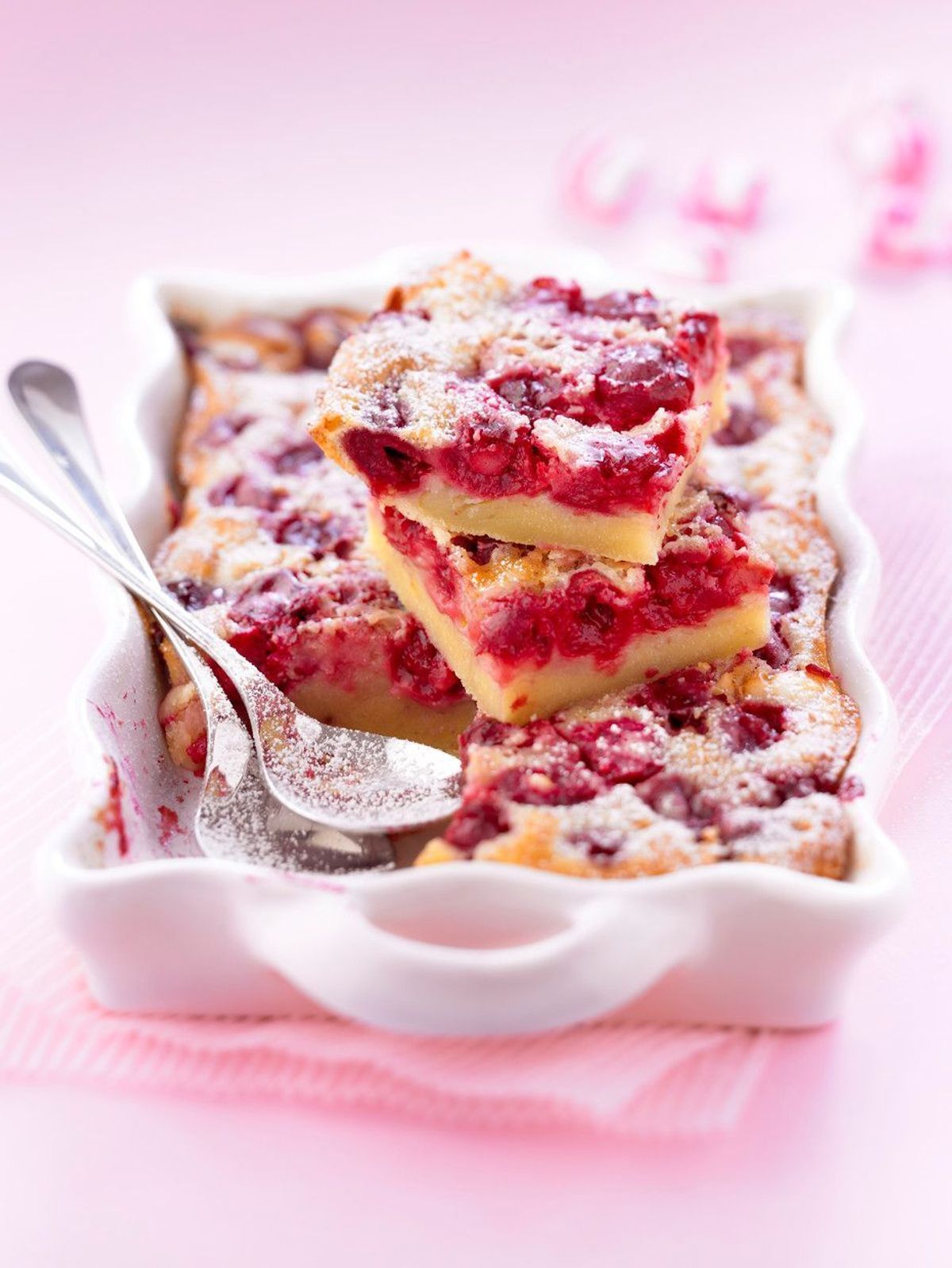 Enie backt: Rezept-Bild Kirschpudding-Kuchen       