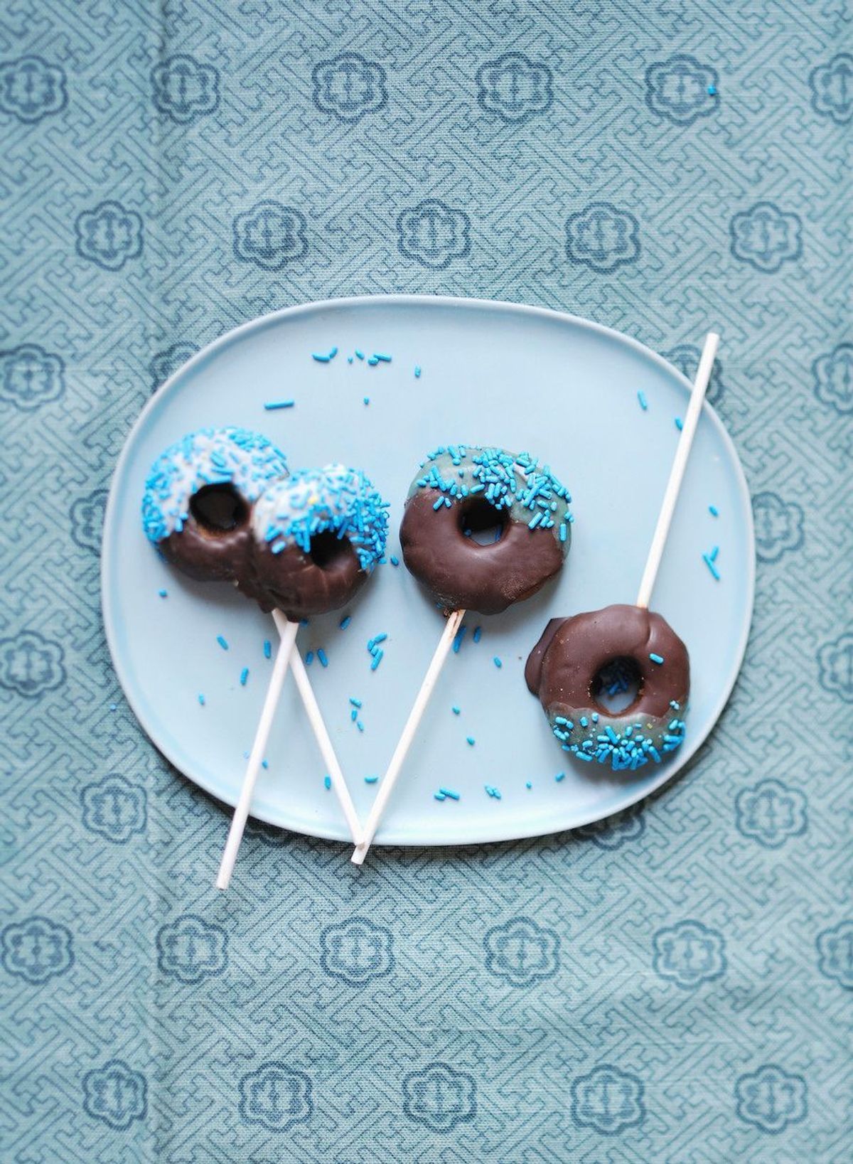 Enie backt: Rezept-Bild Schokodonut Cakepop